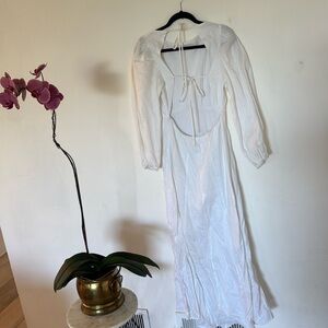 Gorgeous DIsSH Linen Maxi Dress NWOT